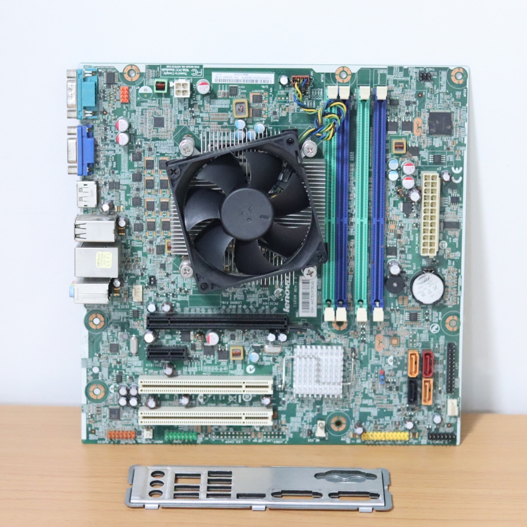 Mainboard เมนบอร์ด Lenovo IS6XM REV.1.0 socket 1155  LGA1155 พร้อม CPU intel i5-2400 3.10GHz  พร้อมพ