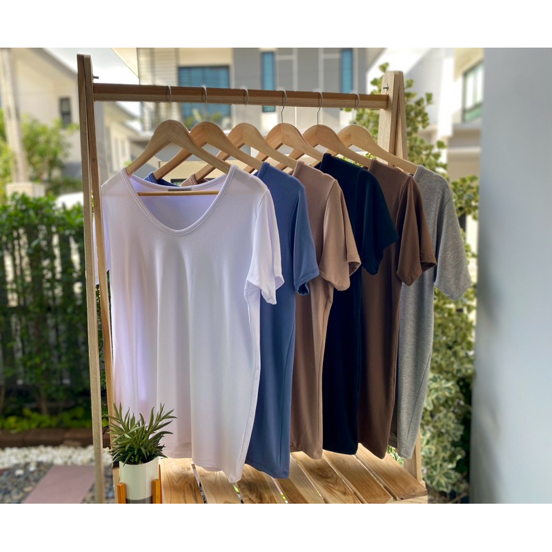 เสื้อยืดคอยู เสื้อคอวี
