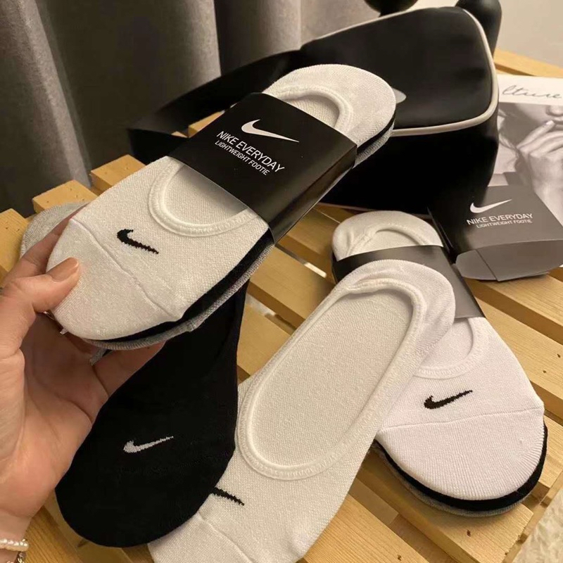 ถุงเท้าข้อสั้น Nike เซต 3 คู่