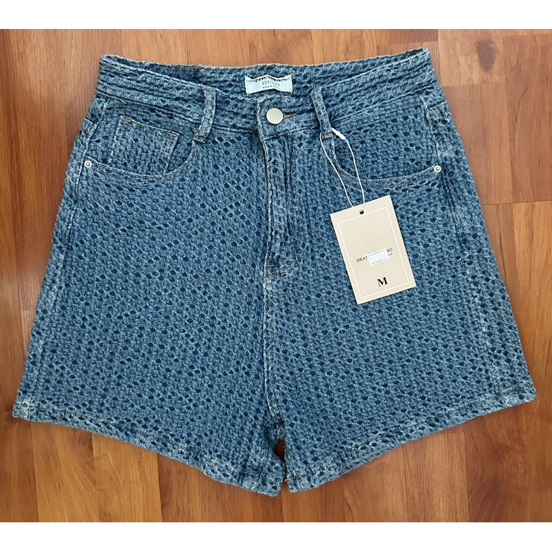 กางเกงยีนส์ขาสั้น Jiranan Studio