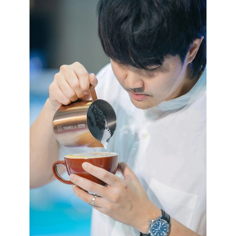 THAMESxWPM Milk Pitcher / Latte Art Pitcher เหยือกพิชเชอร์สำหรับทำลาเต้อาร์ท ขนาด 600ml