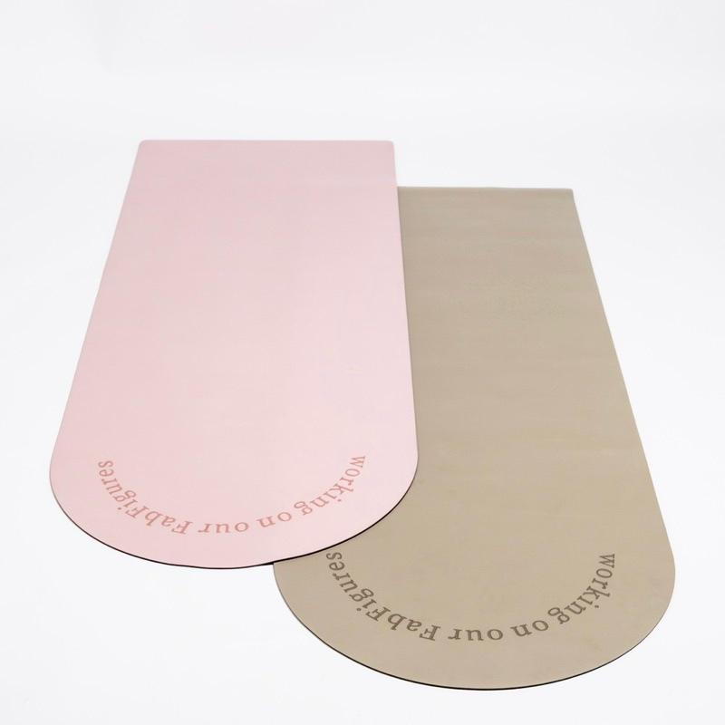 Pre order ราคาพิเศษ 💓 Minimal Yoga Mat by FabFigures 💓 เสื่อออกกำลังกาย top PU หนึบ ไม่ลื่น minimal 5 mm. 181cm