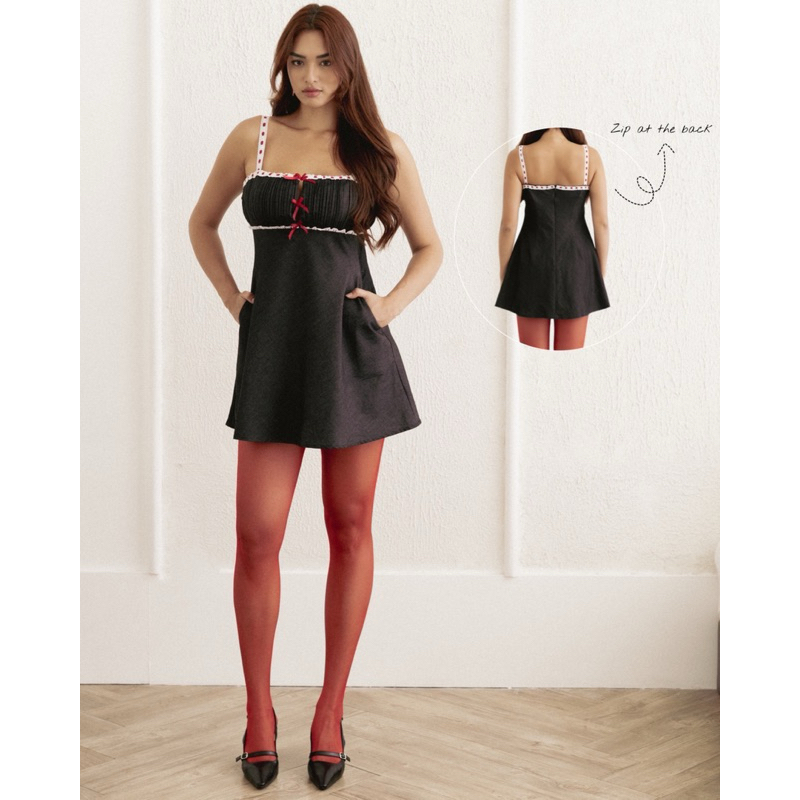 MESKMUSE Ribbon denim dress ( เดรสสั้น หุ่นสับ ดีเทลละเอียดพรีเมียมทุกจุด )