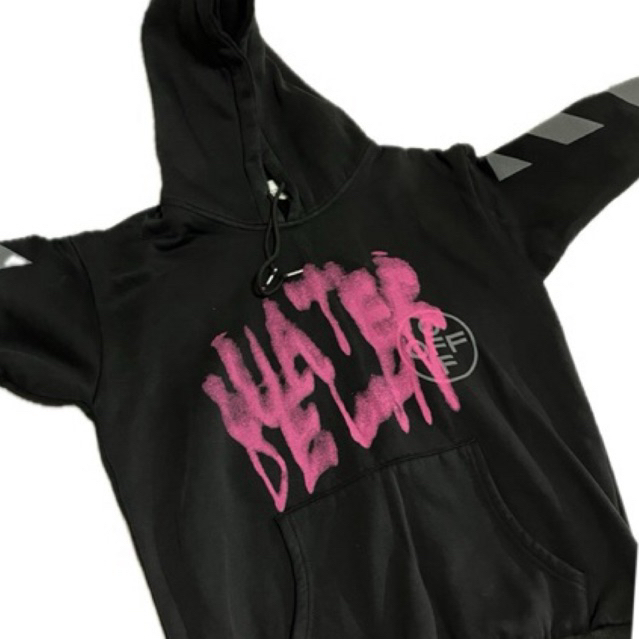 ส่งต่อเสื้อ Off-white Water Delay hoodie