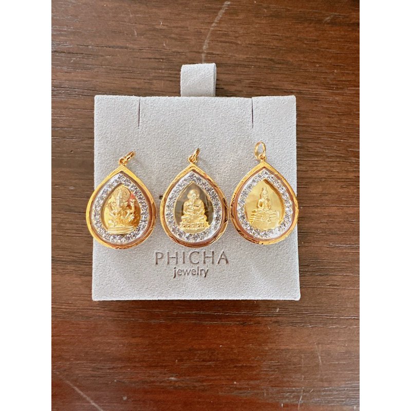 จี้พระพิฆเนศ ปู่ทวด โสธร หยดน้ำฉากทองล้อมพลอย เลี่ยมกรอบ90% กรอบตัดลายสวยมากๆค่ะ