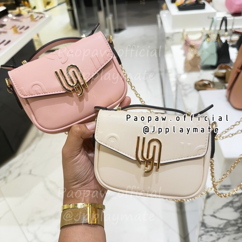 LYN กระเป๋าLYN รุ่น Leah Infinite Crossbody Bag :  LL24MBF398  แท้จากชอป พร้อมอุปกรณ์