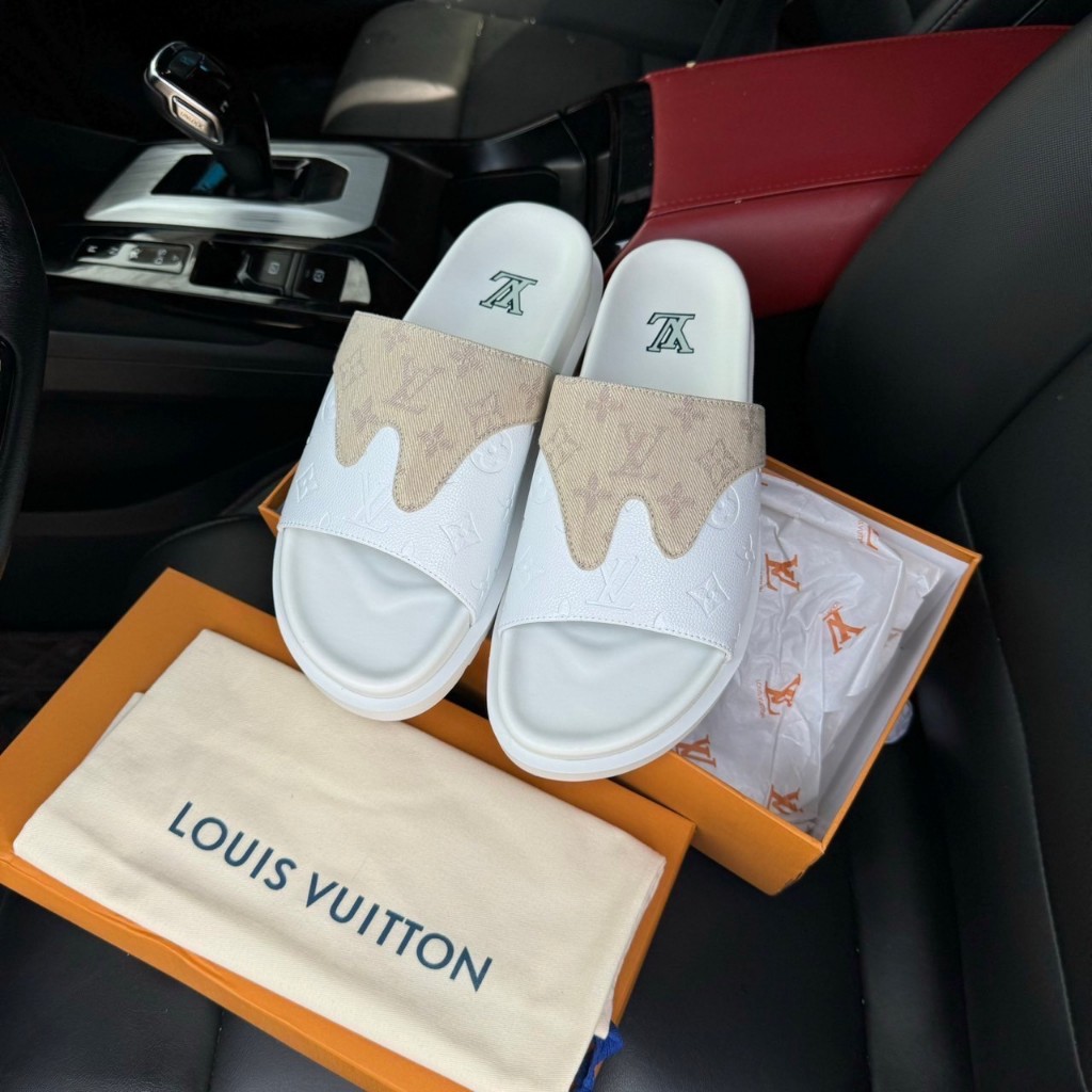 รองเท้าแตะ Louis vuitton