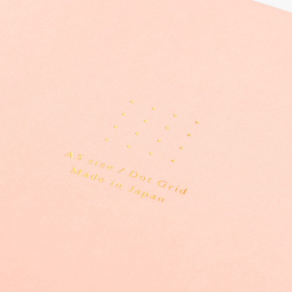 MIDORI Notebook A5 Color Dot Grid Pink (D15273006) / สมุด Dot Grid หน้าปกและเนื้อกระดาษสีชมพู ขนาด A5 แบรนด์ MIDORI ราคา ถูกที่สุด ดีลบีเคเค แกลเลอรีภาพที่ 5