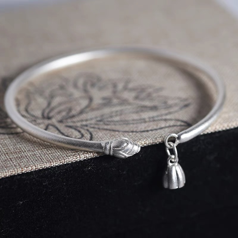 กำไลเงินแท้รูปดอกบัวโบราณ / Lotus Bracelet / กำไลนำโชค / สร้อยข้อมือเงินแท้ / กำไลของขวัญ / กำไลจีน