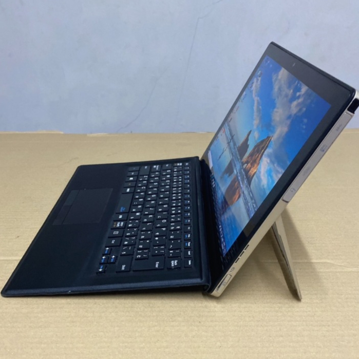 แท็บเล็ต 2in1พร้อมคีย์บร์อด NEC VKT10S-3 Intel CoreM m3-7y30(RAM:4GB/SSD:128GB) ขนาด12.5นิ้ว