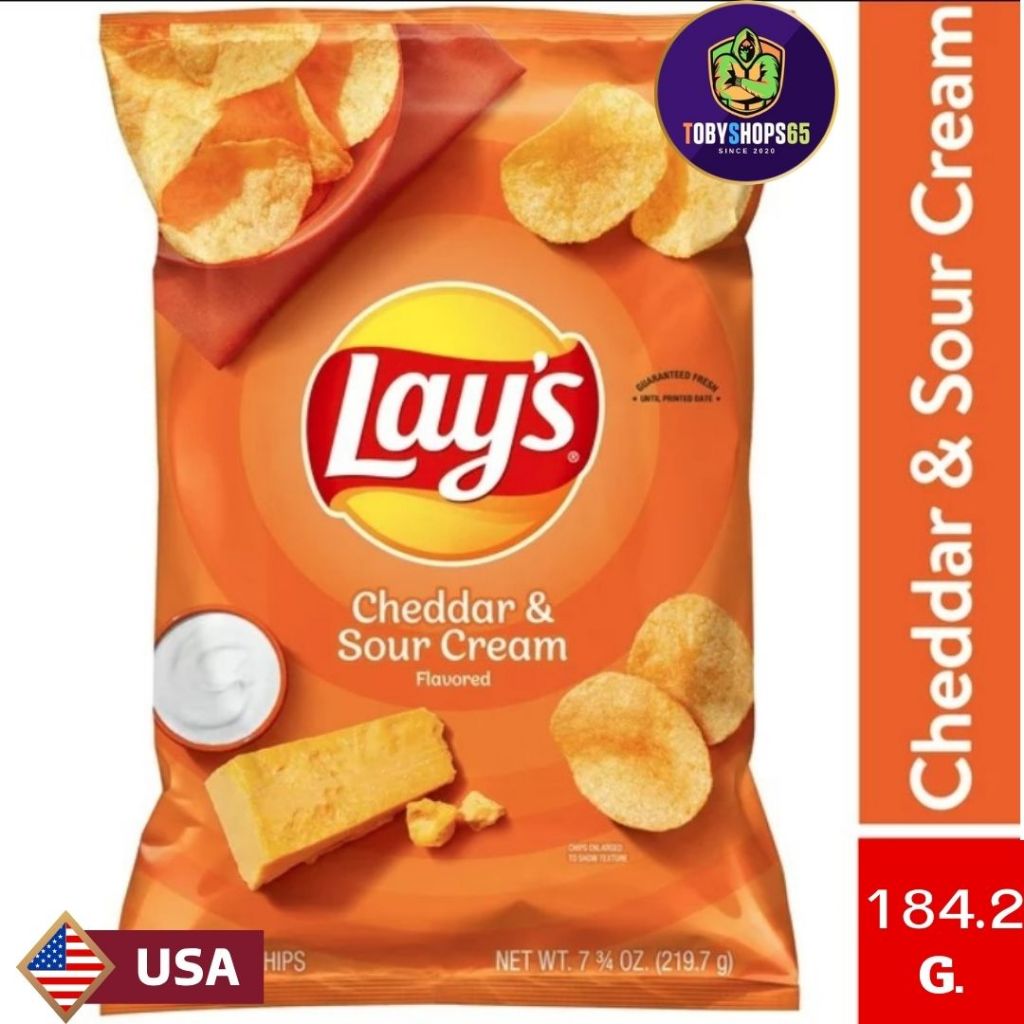 Lay's Cheddar & Sour Cream Flavored Potato Chips, 6.5 oz Bag ขนม เลย์ รส เชดด้า ชีส ขนมขบเคี้ยว ขนมท