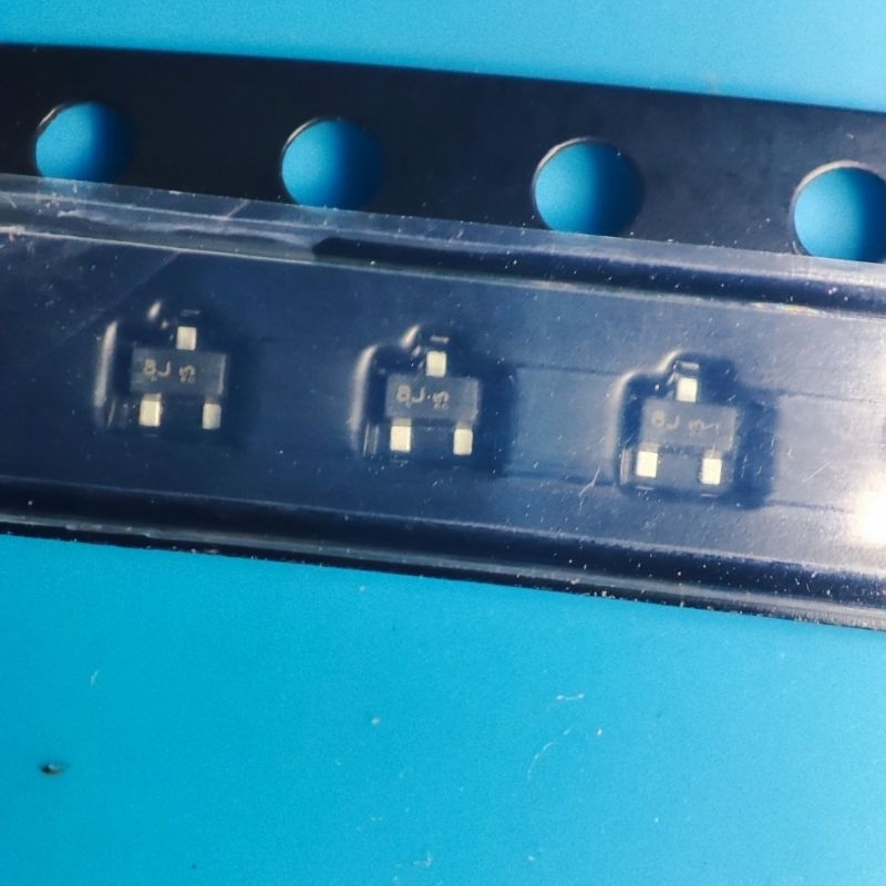 5 ชิ้น DTC143EE , หรือใช้แทน UN921L NPN ( SOT 523) ,23,8J