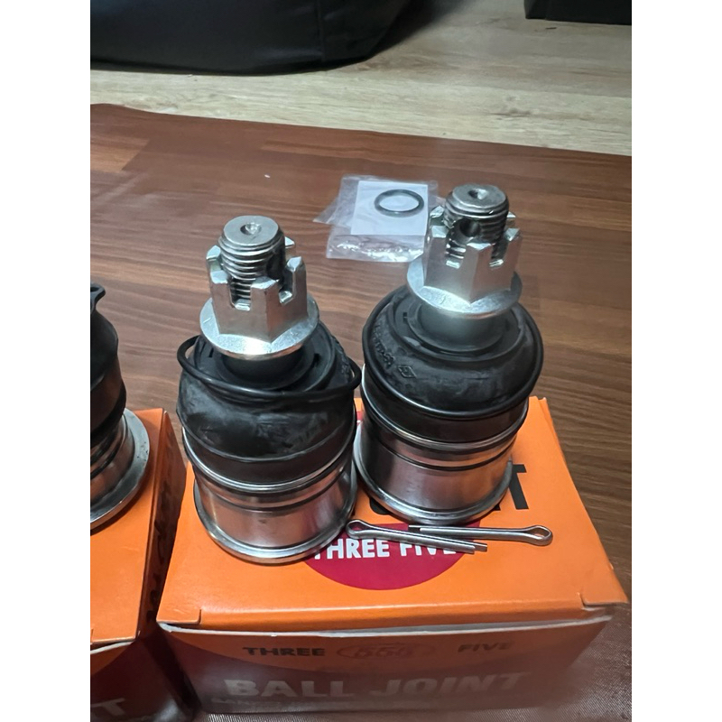 ลูกหมากปีกนกล่างตอง555 civic 92-00/Crvg1/Ek Eg