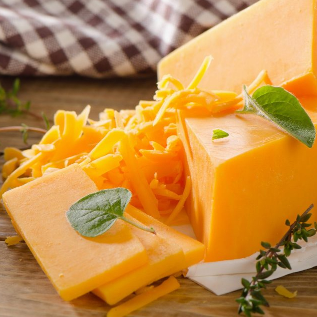 เชดด้าส้ม เชดดาร์ ชีสสีส้ม แบบก้อน 200g-1Kg - Aro Red Cheddar Cheese block 200g-1kg