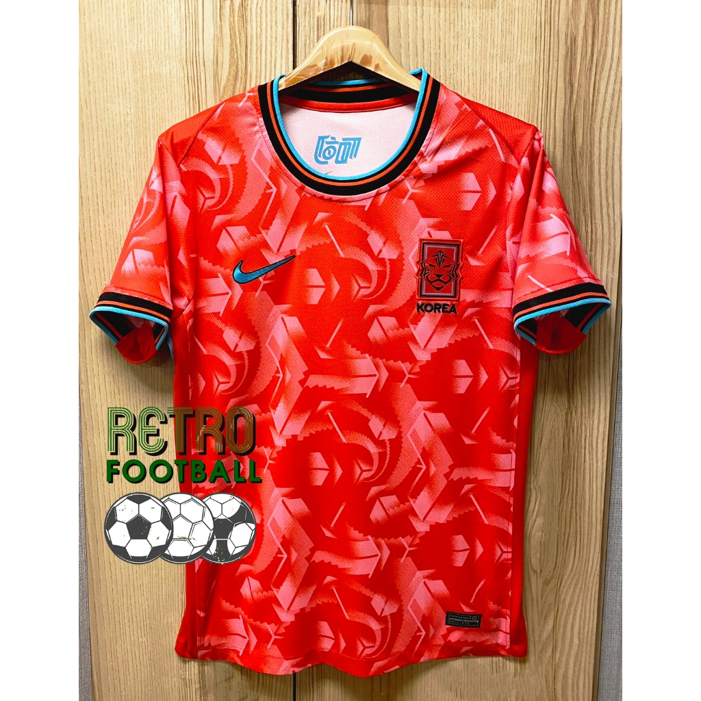 เสื้อฟุตบอลทีมชาติ เกาหลี Home เหย้า ยูโร 2024 [3A] เกรดแฟนบอล สีแดง ตรงปกเหมือนต้นฉบับ กล้ารับประกันคุณภาพสินค้า