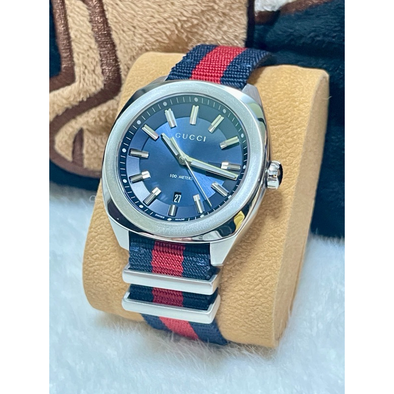 Gucci gg 2570 blue dial