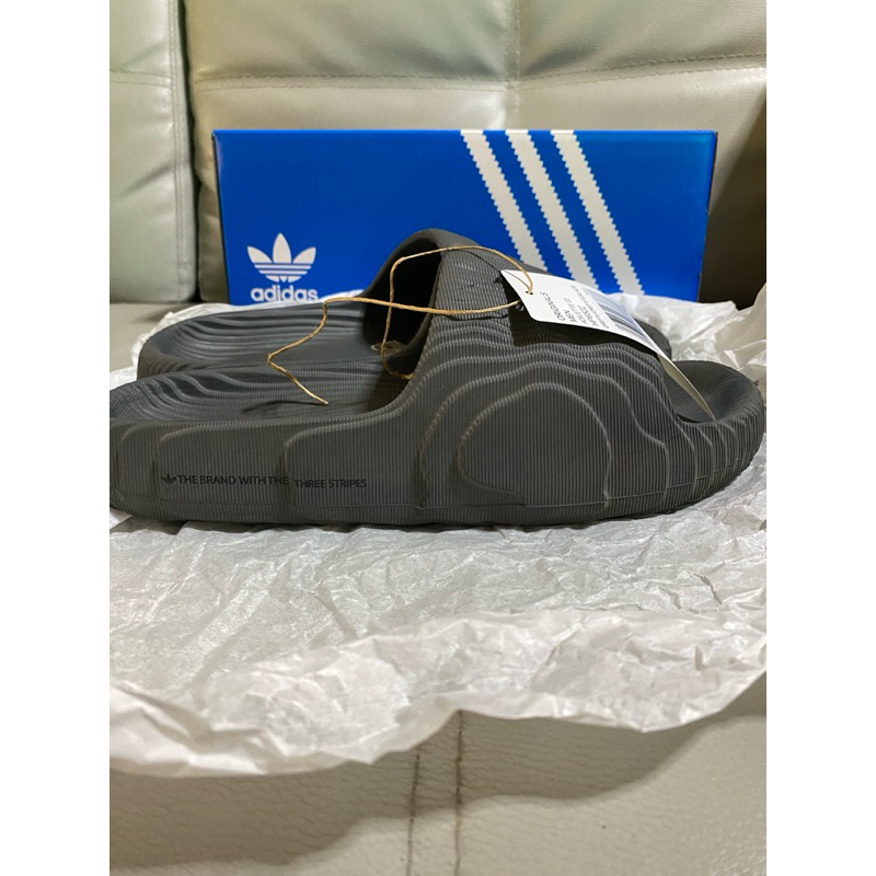 Adidas Adilette 22 Slides Grey รองเท้าแตะอดิดาสกล่องครบ 9UK / 275