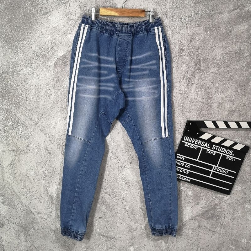 ผ้ามือสอง กางเกงยีนส์ผ้ายืดเอวสม็อคหญิง RAT EFFECT