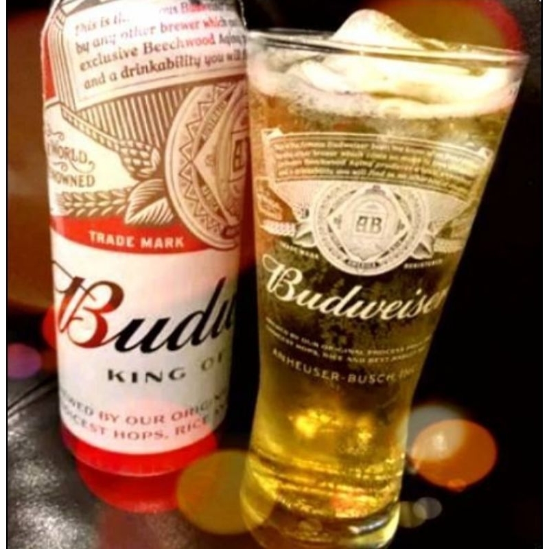 แก้วเบียร์ Budweiser เนื้อแก้วใสมีขนาด 330ml. งานแท้(ควรสั่งไม่เกินบิลละ6ใบต่อคำสั่งซื้อ)