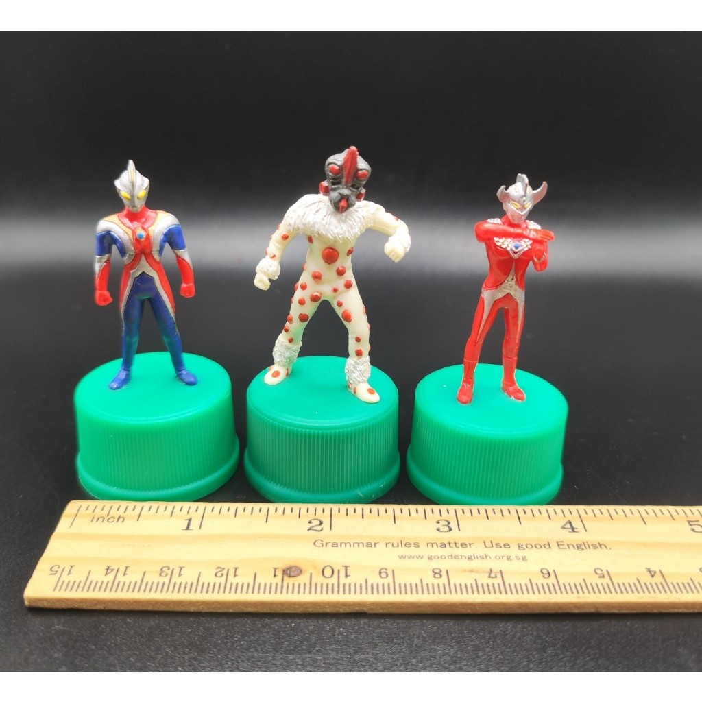 ฟิกเกอร์ งานฝา หายาก Ultraman Ultraman Cosmos Alien Nacke Ultraman Taro Mitsuya Cider Bottle Cap Figure RARE