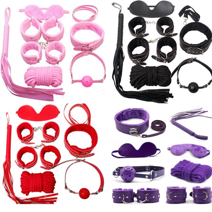 กุญแจข้อมือหนัง ชุดอุปกรณ์ประกอบฉาก (ไม่ระบุชื่อสินค้า)