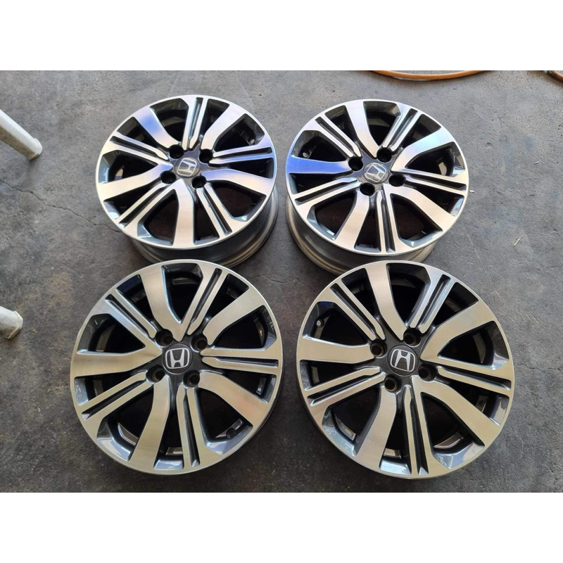 แม็ก Honda City V+ ขอบ 15”