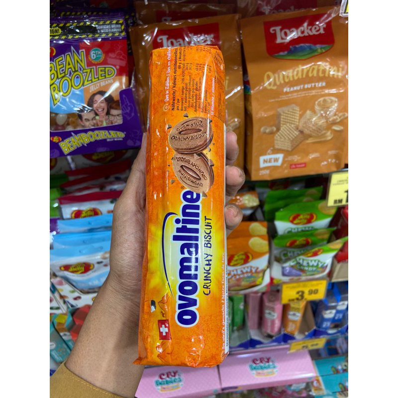 Ovomaltine crunchy biscuit บิสกิตผสมครีมโอวัลติน น้ำหนัก 250 กรัม 1 ห่อ