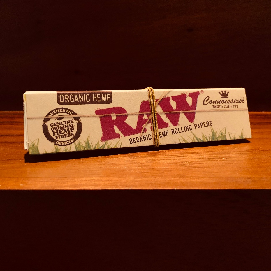 กระดาษโรล RAW Connoisseur รุ่น Organic ขนาด King Size Slim + Tips ยาว 110 มม. กระดาษจำนวน 32 แผ่น ทิป 32 แผ่น กระดาษโรล