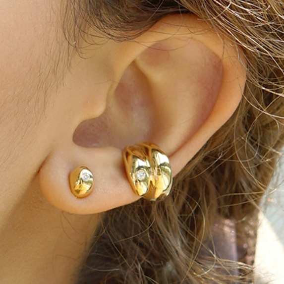 [Open on Museum] Ques Ear Set เซ็ทต่างหูเงินแบบติดหู พร้อมต่างหูเงินแบบหนีบ