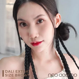 คอนแทคเลนส์ Dali Extra Size Brown (Neo Cosmo) ดาลี่สีน้ำตาลธรรมชาติ โตกว่าตาดำ มีส่งด่วนใน กทม.