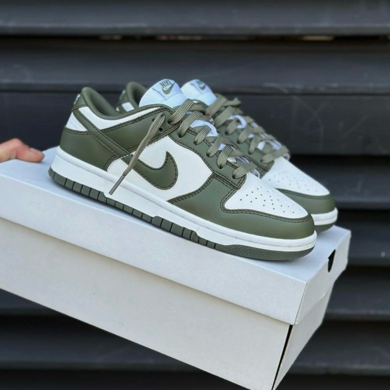 ( สินค้าพร้อมส่ง ) Nike Dunk Low ‘Medium Olive’ของแท้ 100%