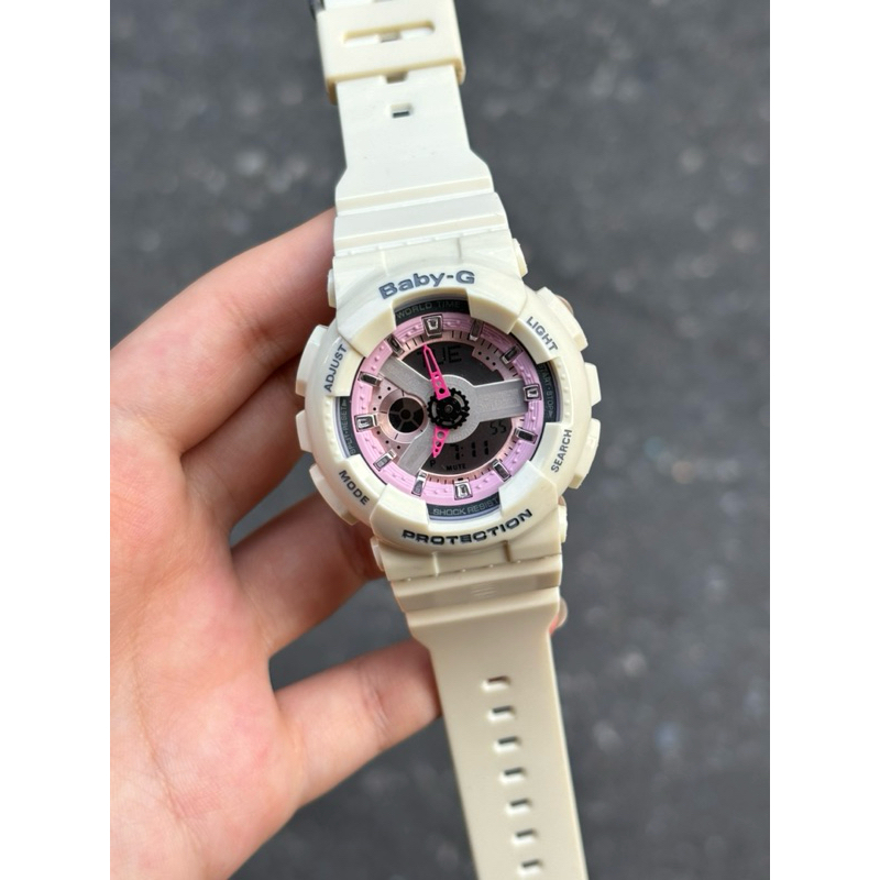 นาฬิกาG-shockรุ่นนี้เหมาะสำหรับผู้หญิง สายเป็นแบบสิริโคน หน้าปัดทรงกลม ดูเวลาด้วยเข็ม ดูเวลาได้2ระบบดิจิตอลและอนาล็อก
