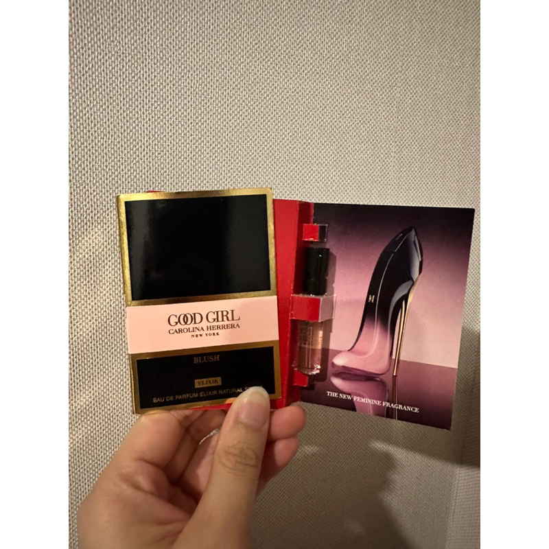 Vial Carolina Herrera Good Girl Blush Elixir EDP 1.5ml น้ำหอมชนิดพกพา ไวออลแท้ ตัวใหม่ล่าสุด แซ่บก่อนใคร