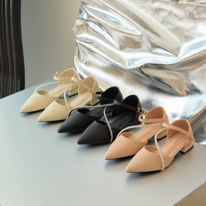 ( code: GORD724 ลด100)Gordinary Ally (รัดข้อเท้าหัวแหลมคาดเพชร) Size 36-40 มี 3 สี *แนะนำเทียบชาร์ต*