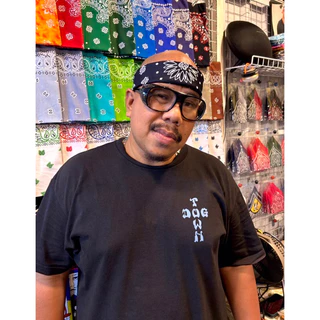 ผ้าพันคอ ผ้าโผกหัว Bandana เช็ดหน้า โพกหัว (เนื้อผ้าคอตตอนและโพลีเอสเตอร์ ) มีลายโทนสีดำเยอะมาก พร้อมส่งจากไทย