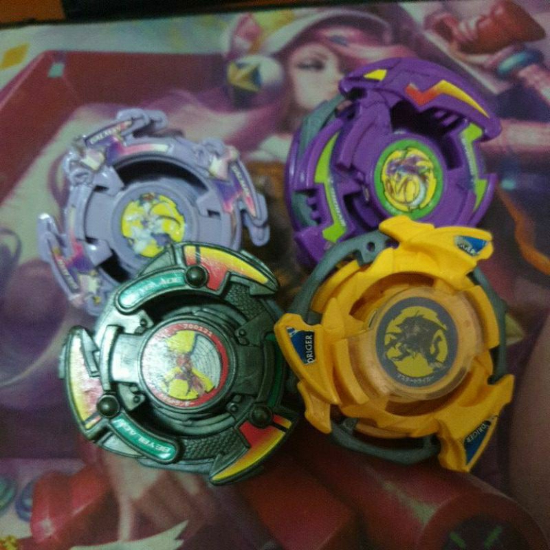 beyblade ภาคมังกรฟ้าของแท้มือสอง