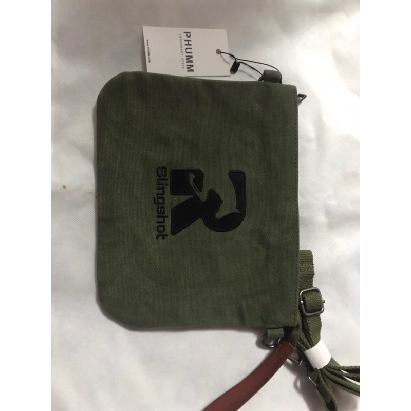 กระเป๋าสะพายข้างมือสอง ยังไม่ได้ใช้งาน PHUMM R slingshot