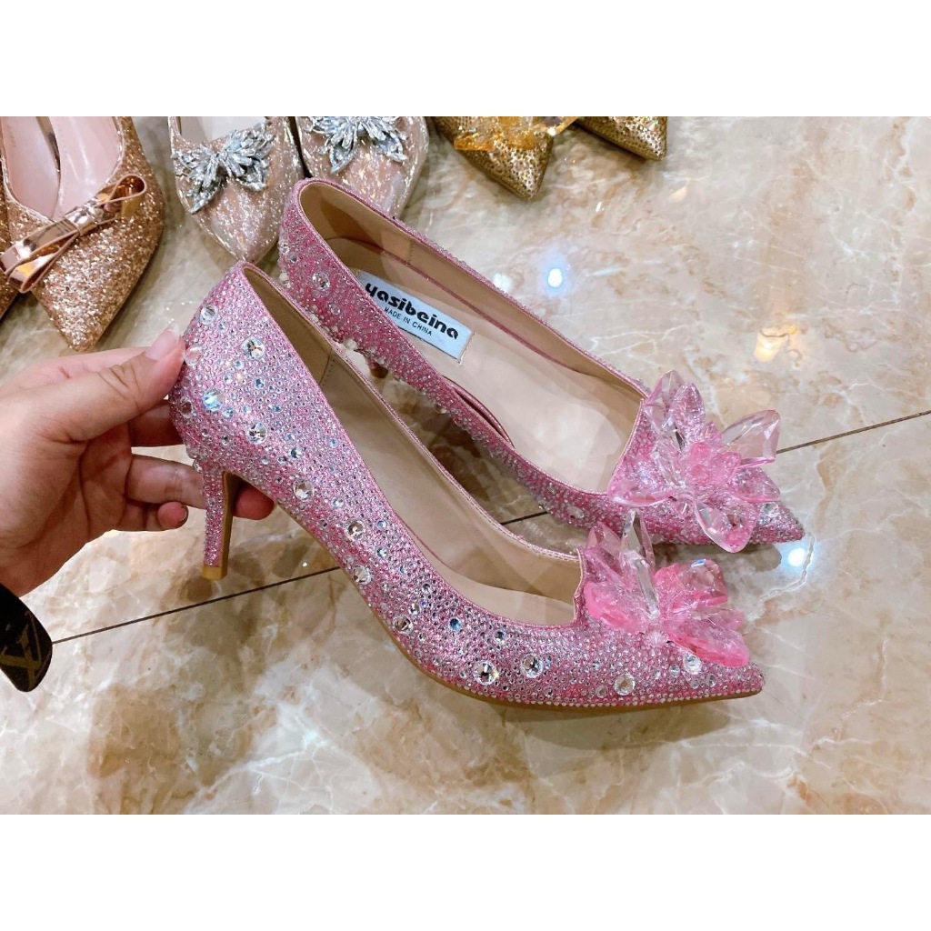 New พร้อมส่งรองเท้าส้นสูงคริสตัล JIMMY CHOO บาท ไซส์ 36  สีชมพูคริสตัลและสีขาว