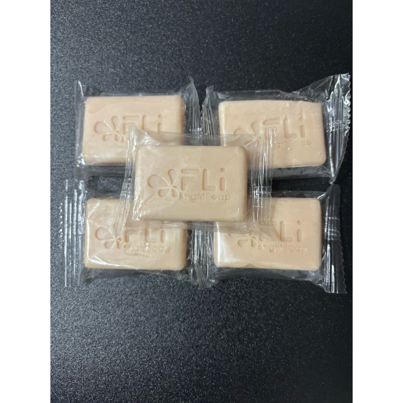 [ของแท้ขนาดทดลอง]Fli Bright สบู่สมุนไพรบำรุงผิว สบู่ก้อนเล็ก 20 กรัม 5 ก้อน,