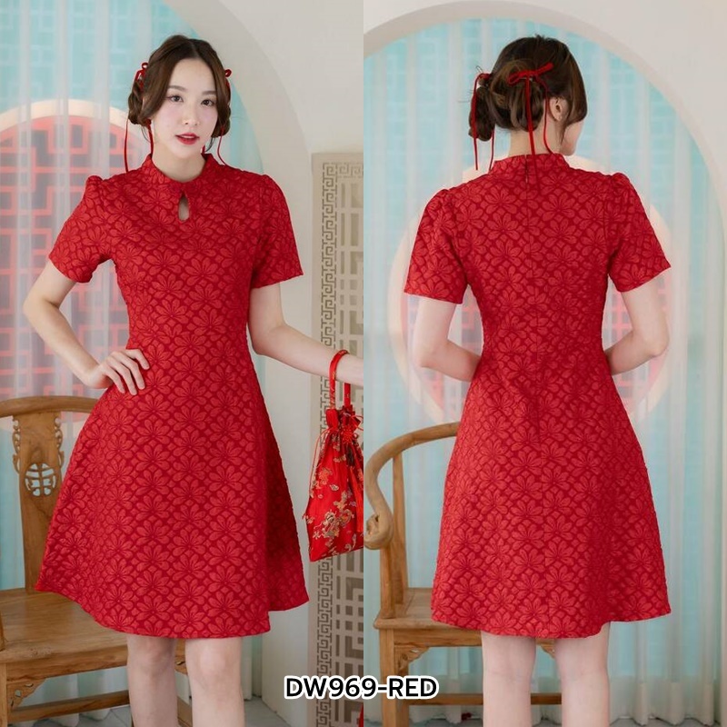S-2XL | เดรสสั้นคอจีนหยดน้ำ ผ้าทอลายนูนแขนตุ๊กตา สีแดง D969