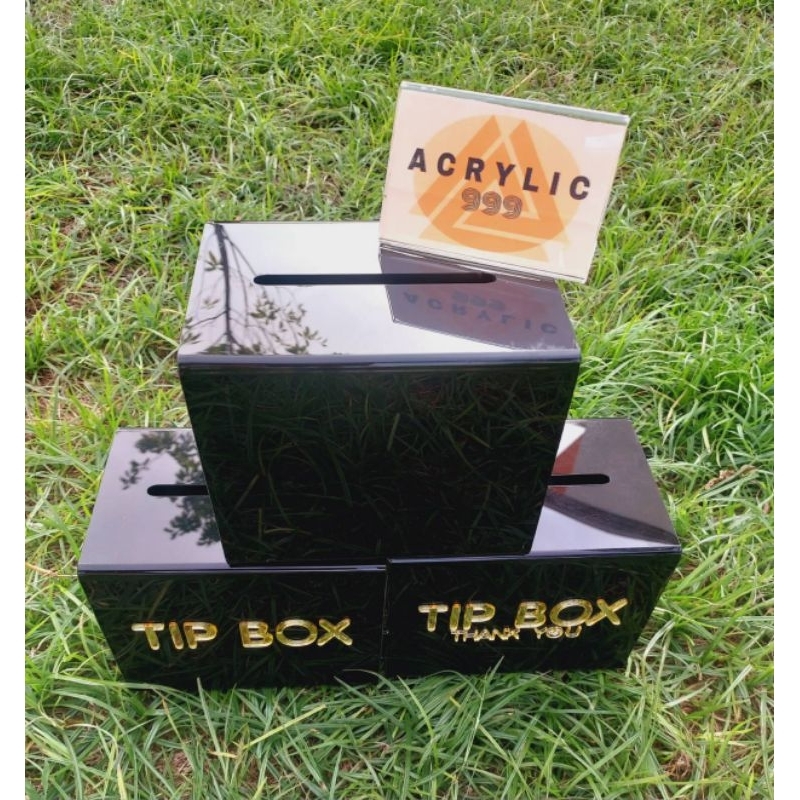 TIP BOX สีดำมี 3 แบบ  อักษรสีทอง แผ่นหนา 3 มิล กล่องอะคริลิค tip box ทำช่องใส่เงิน