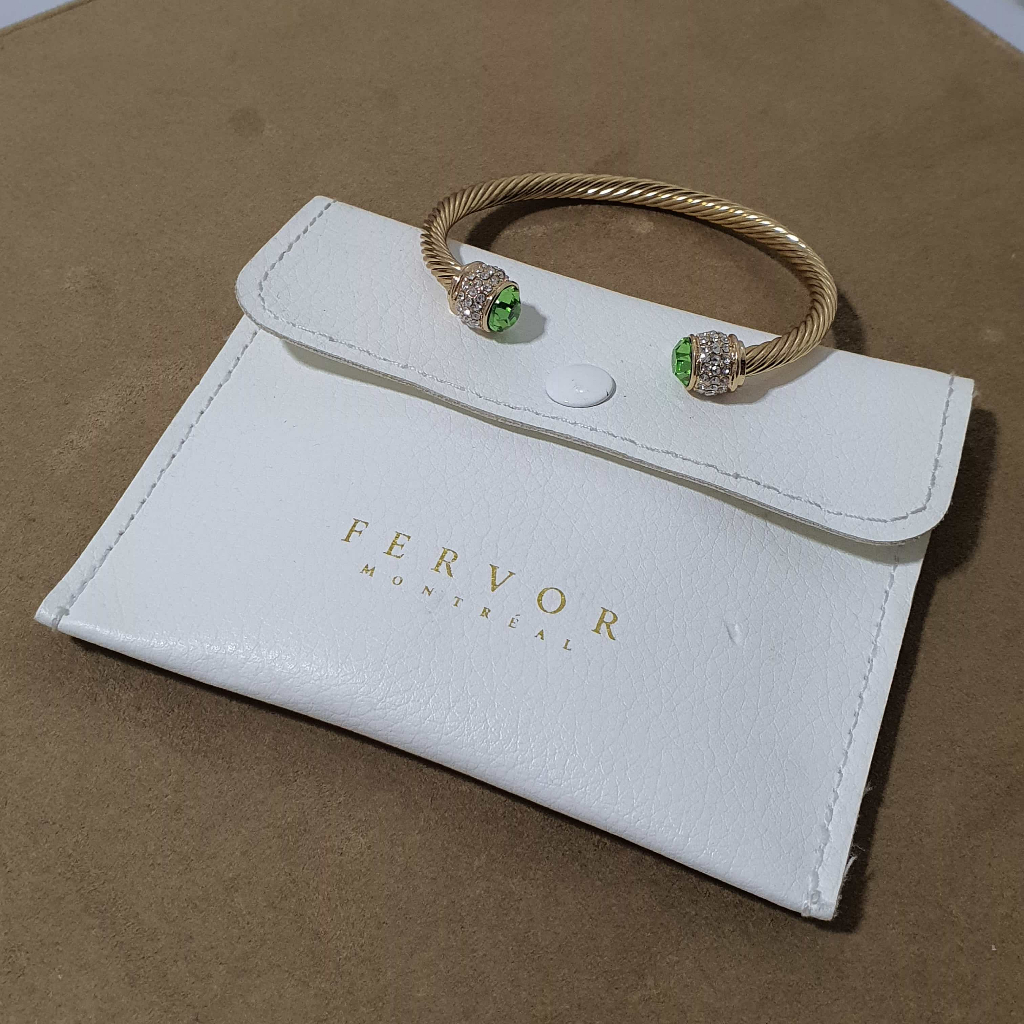 กำไลข้อมือ FERVOR MONTREAL Swarovski crystals Bundle/Stack/Save NWOT Fervor Bangles  accessorie⚠️สิน