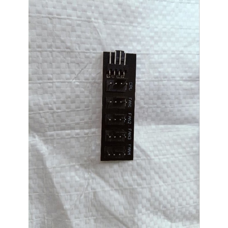 ฮับพัดลมcpu 4พิน 1ออก5 ราคาชุดละ59บาท