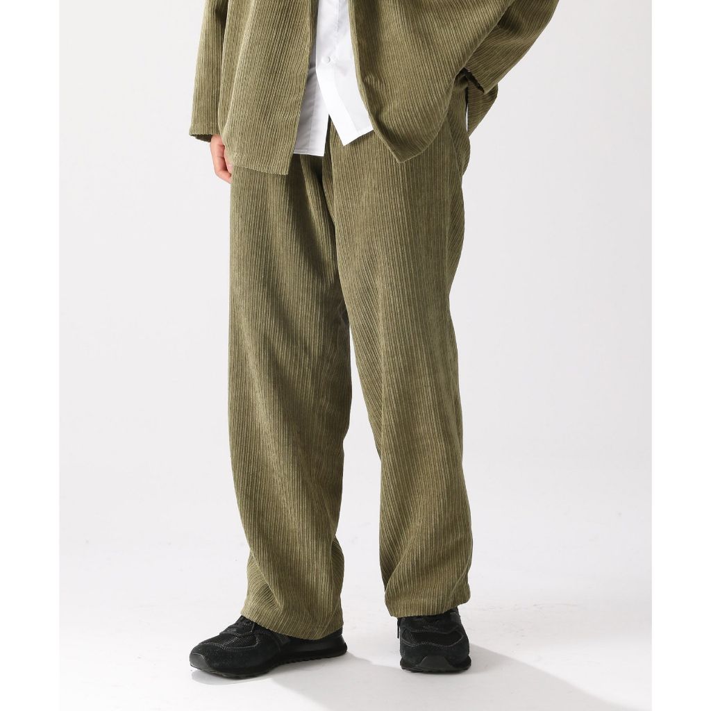 [NUMERALS] Corduroy easy pants