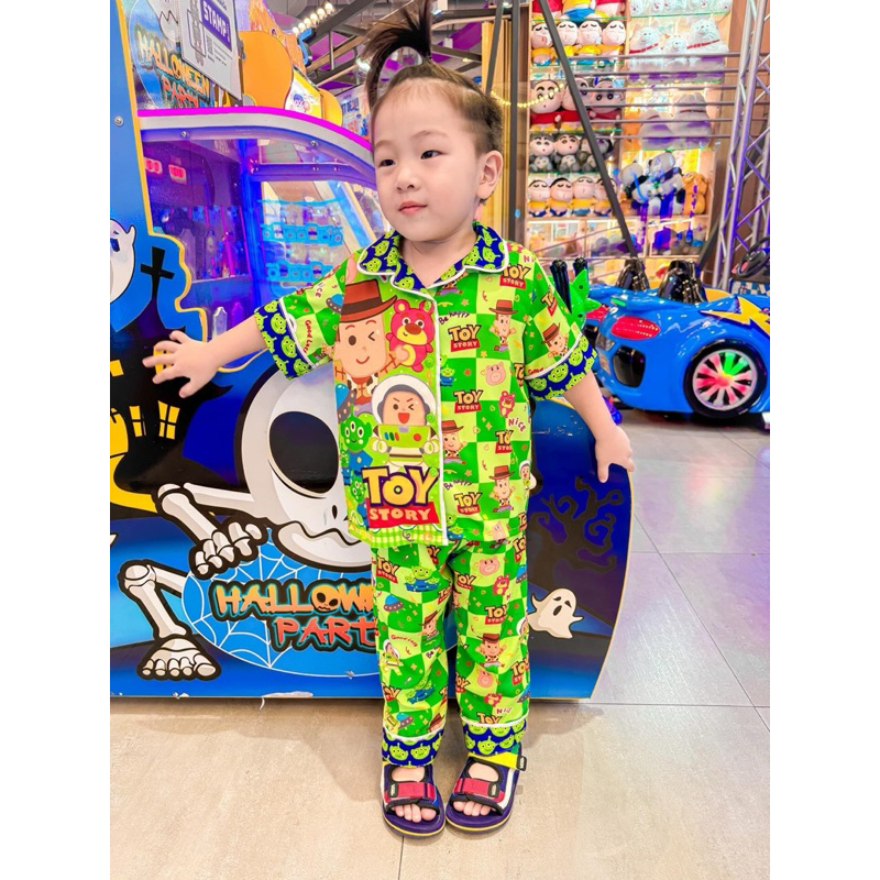 พร้อมส่ง ชุดนอนผ้าไหมอิตาลี ใส่สบาย ลาย Toy /ลายมาริโอ้/รถแมคควีน/มินเนียน/เป็ดส้ม