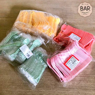 ช้อนตักขนมหวาน ขนาด 10.5 ซม. มีแบบซีลถุง/ไม่ซีล ผลิตจากเม็ดพลาสติกคุณภาพดี มีให้เลือกหลายสีสันสดใส น่ารักสุดๆ สมัยใหม่