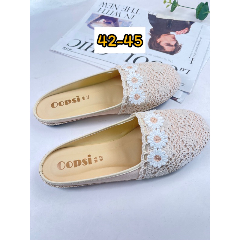 รองเท้าไซส์ใหญ่42-45 เปิดส้นลูกไม้ส้นแบนรุ่นใหม่ล่าสุด ✅สวยมากแม่ ตรงปก เท้าอูมบวกไซส์ด้วยนะคะ✅ พร้อมส่งทุกวันเลยจ้า🚚