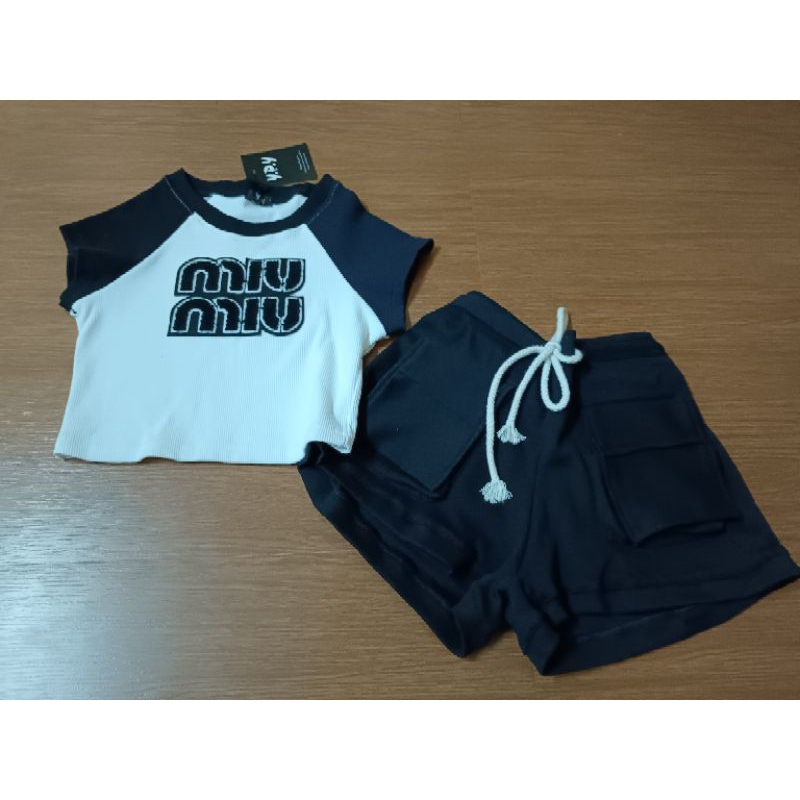 ชุดเซ็ทMIUMIUงานป้ายYPYมือ1ป้ายห้อย🎀SZ.S-Mต้น🎀