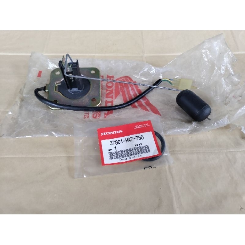 ลูกลอยถังน้ำมัน+ซีลรองลูกลอย NSR150ทุกรุ่นและFSX150 แท้ศูนย์