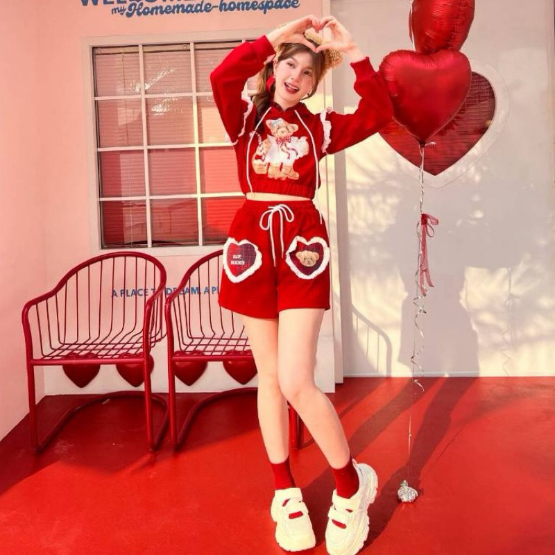 BLT BRAND เซ็ทกางเกงแดง ลายน้องหมีมีฮู้ดคลุม ไซค์M